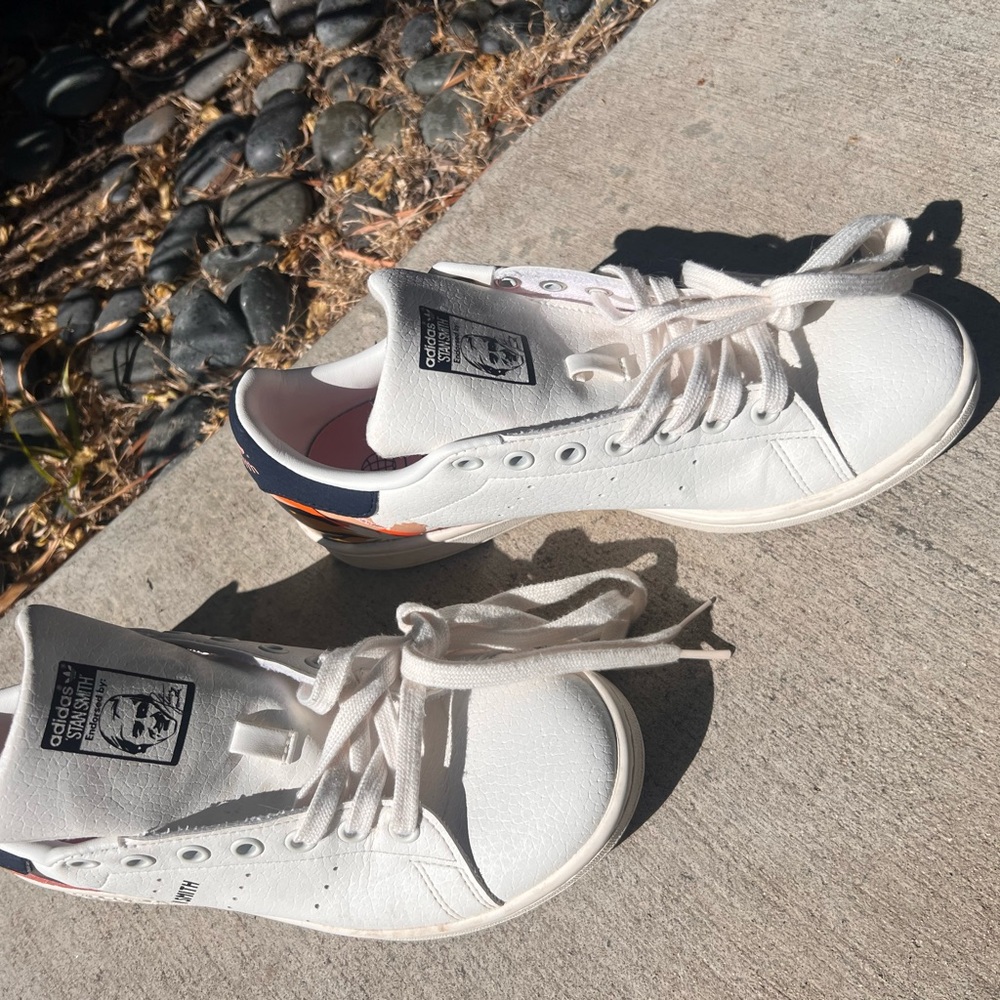 Adidas Stan Smith- White, Navy, Pink and Orange (Rare
Pattern) - Picture 2 of 7